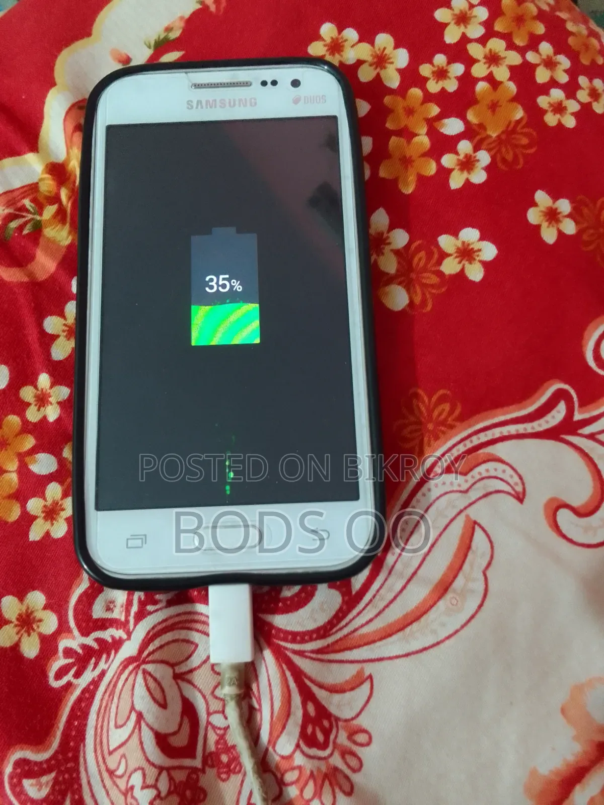 স্যামসাং ৮ জিবি হোয়াইট