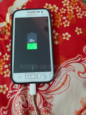 স্যামসাং ৮ জিবি হোয়াইট