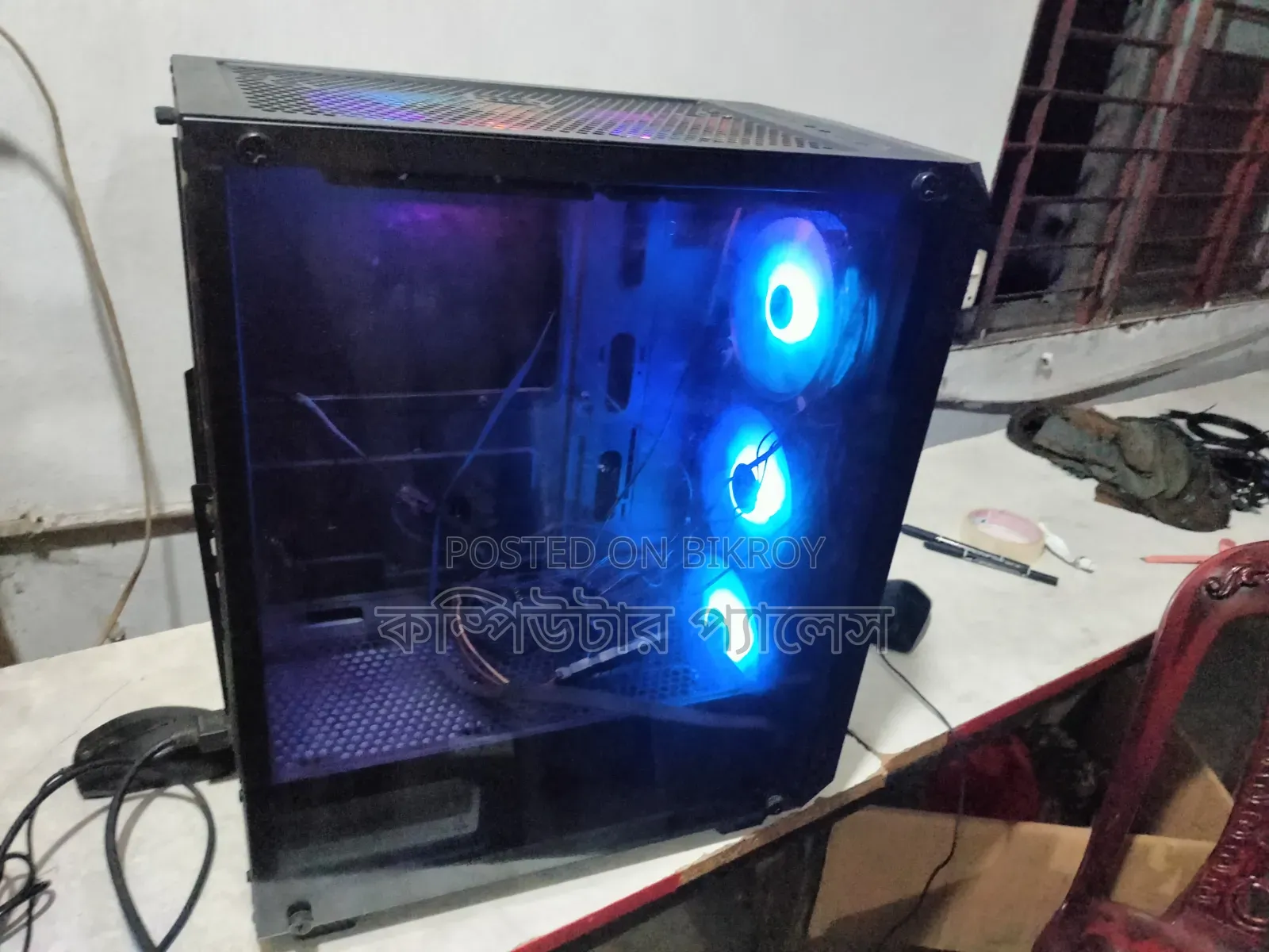 5 Color Fan Chasing Like New Max Green