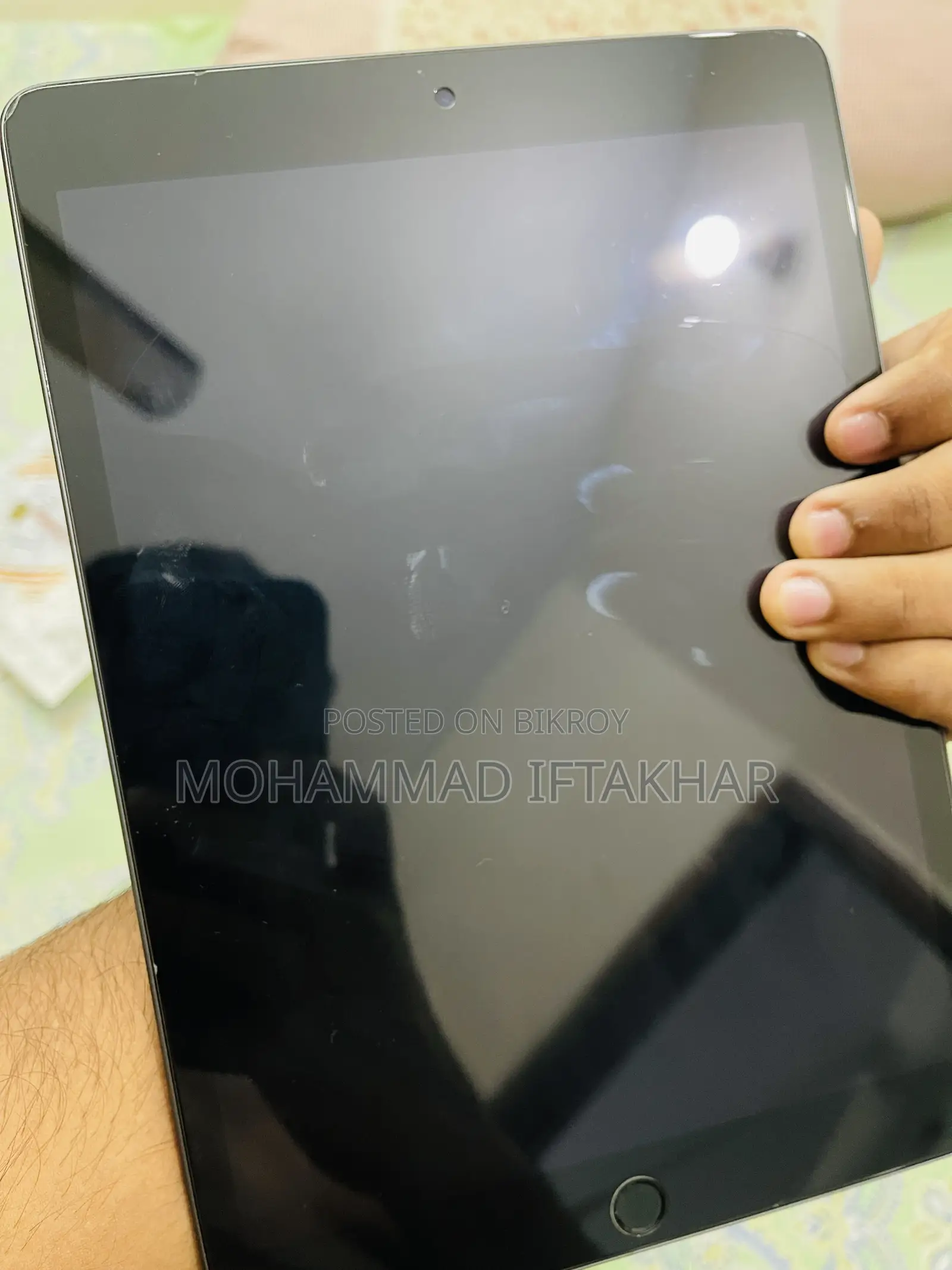 অ্যাপল ৬৪ জিবি গ্রে