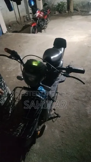 স্পার্ক রাইড ক্রেজি রেসিং ২০২৫ ব্ল্যাক
