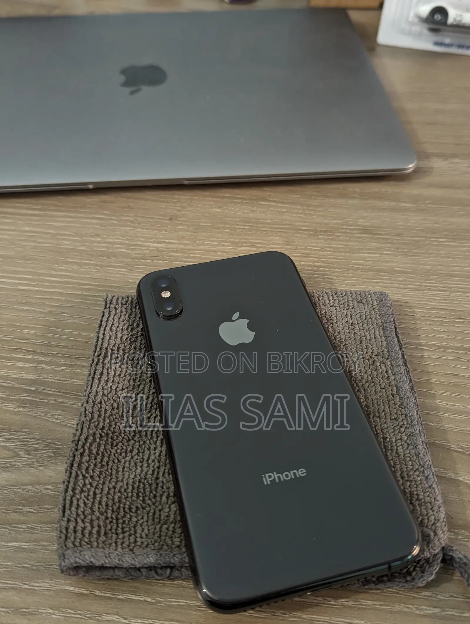 অ্যাপল আইফোন XS ৬৪ জিবি ব্ল্যাক