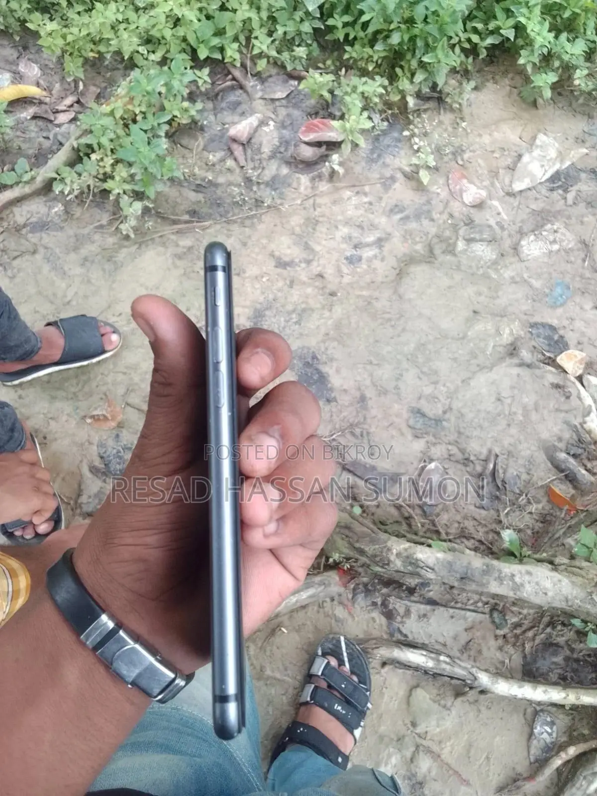 অ্যাপল আইফোন ৮ প্লাস ৬৪ জিবি ব্ল্যাক