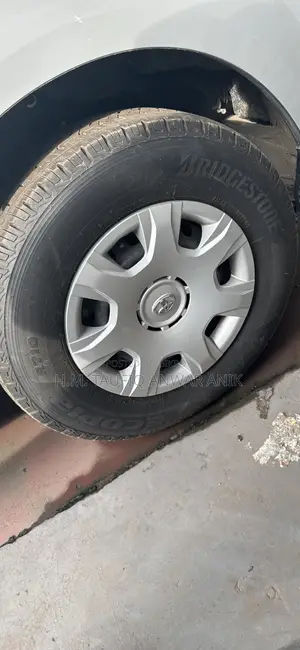 Toyota HiAce 2021 Silver