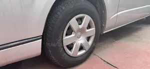 টয়োটা হাইএচ ২০২১ সিলভার