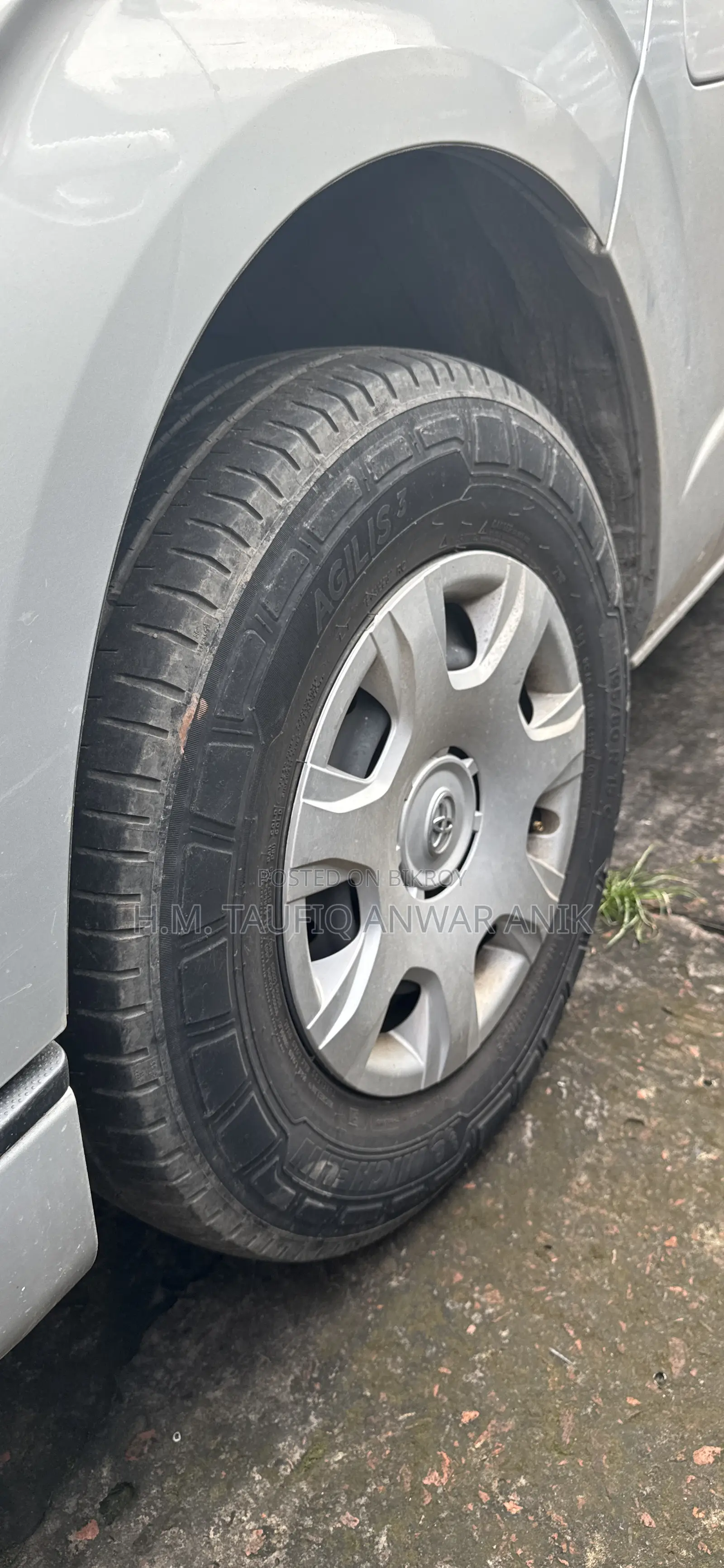 টয়োটা হাইএস ২০২১ সিলভার