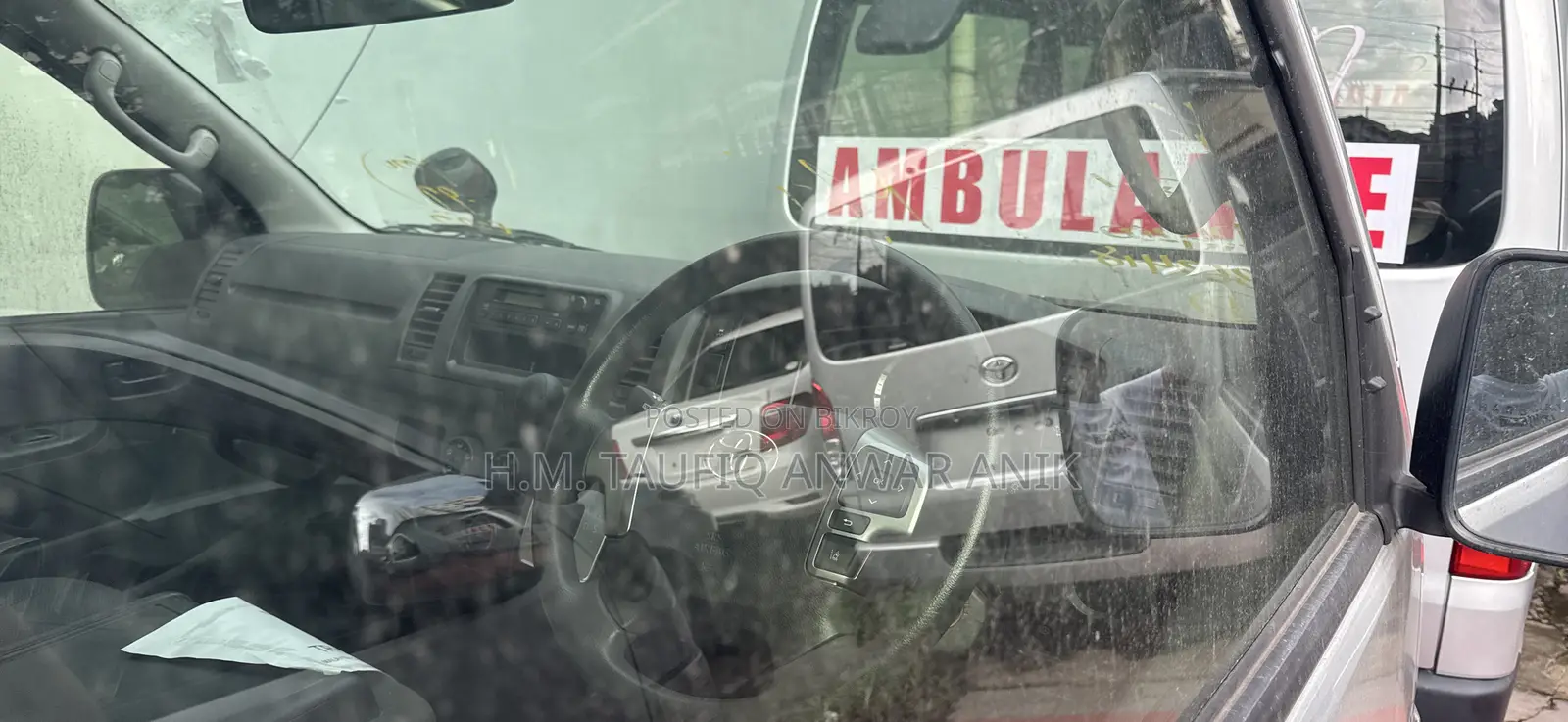 Toyota HiAce 2021 Silver