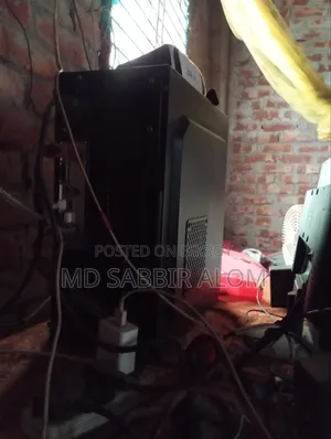 Desktop Computer 16GB AMD Ryzen 5 SSD 256GB