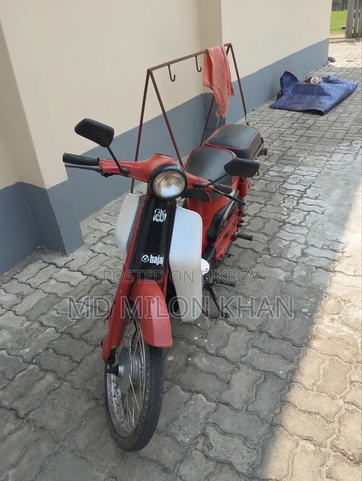 Bajaj 1999 Red