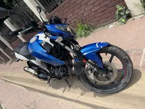 টিভিএস আপাচে ১৬০ ৪ভি ২০১৯ নীল
