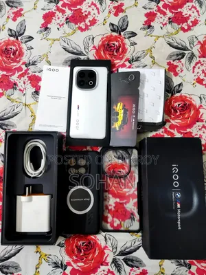 iQOO 13 512 GB White