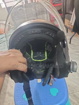 অ্যাক্সিস মিরাজ এসভি হেলমেট