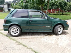 টয়োটা স্টারলেট ১৯৯৩ সবুজ