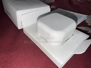 Apple 20W Power Adapter