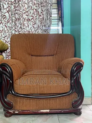 Old Sofa Set