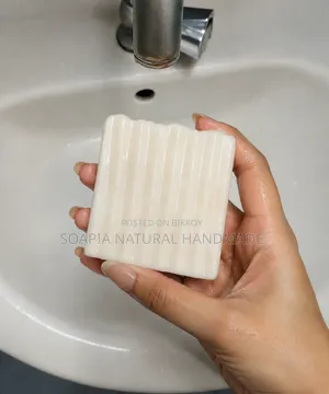 SOAPIA - Goat Milk Honey Bathing Soap
