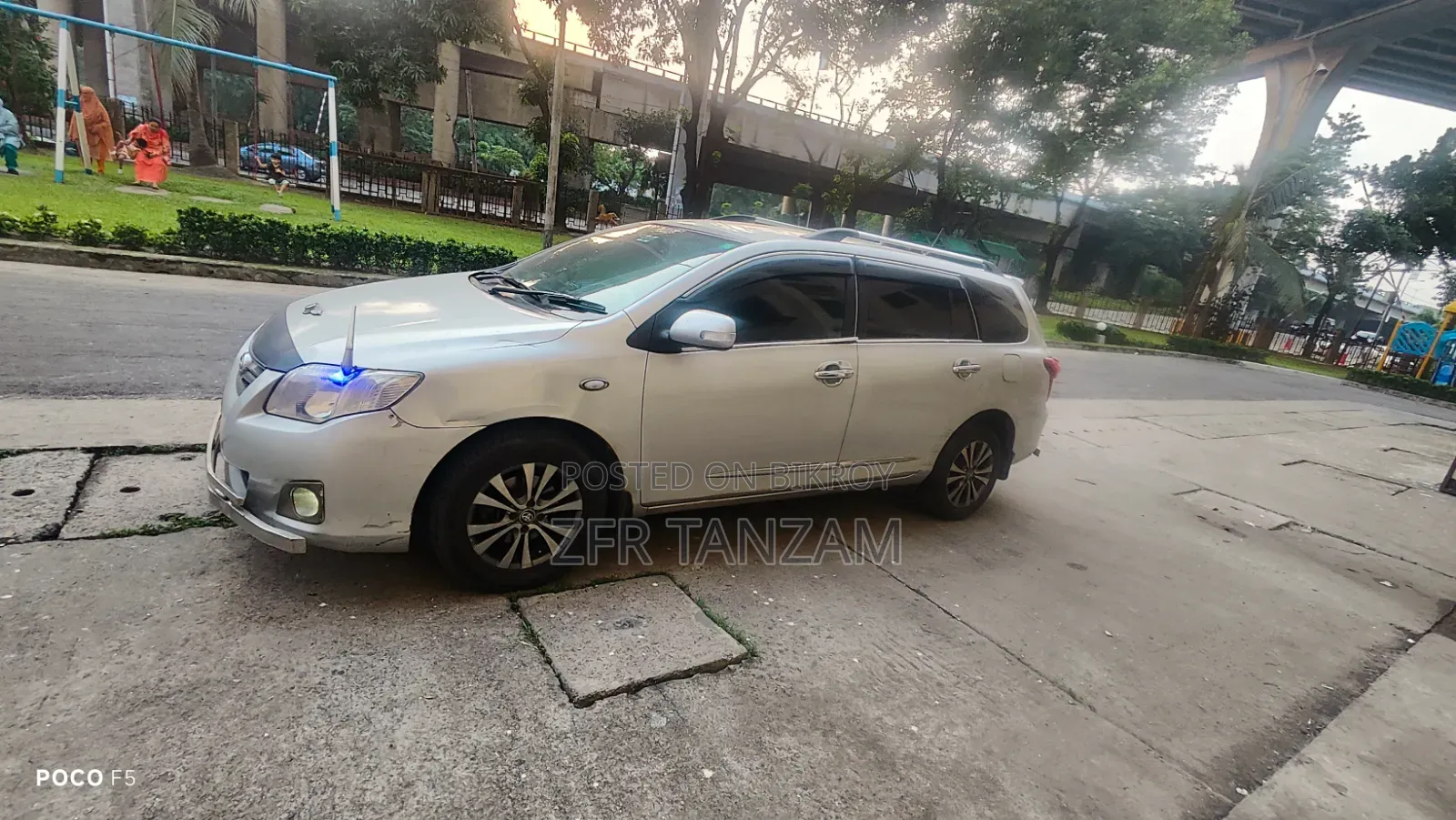 Toyota Corolla Fielder 2012 Silver