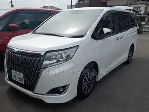 টয়োটা এস্কোয়ার ২০২১ পার্ল