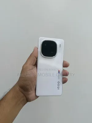 iQOO 12 512 GB White