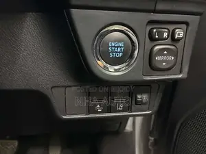 Toyota Axio 2021 Silver