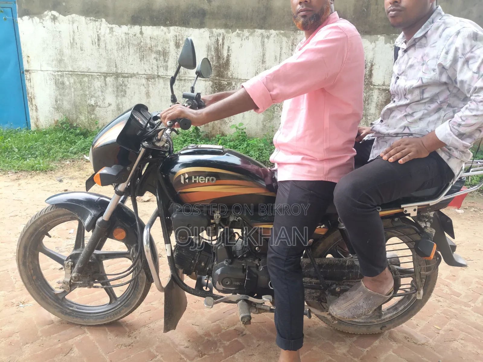 হিরো ২০২২ ব্ল্যাক