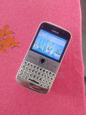 Nokia E5 White