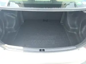 টয়োটা অ্যাক্সিও ২০২১ সিলভার