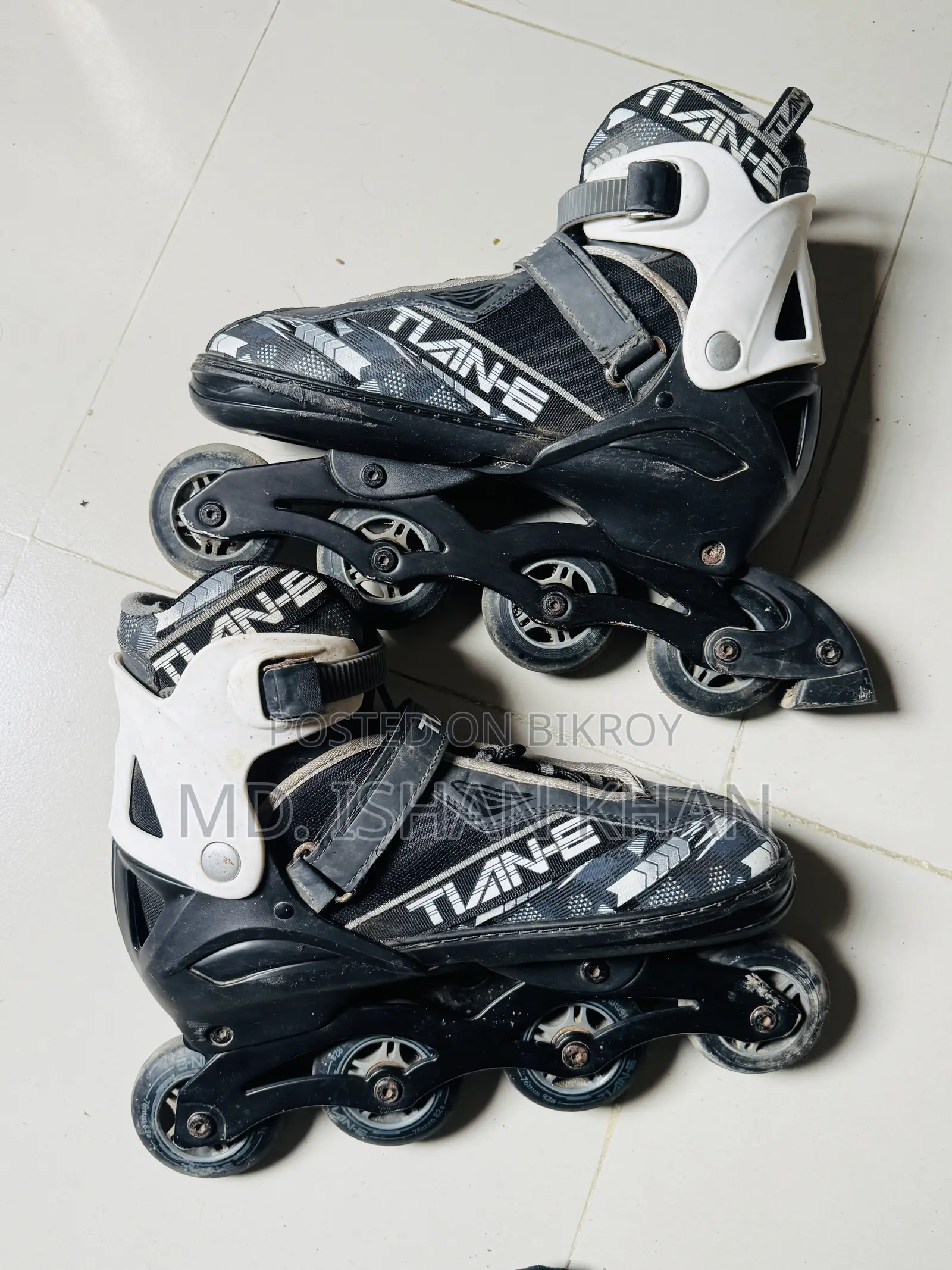 You will get everything shown, shoe size can be adjusted