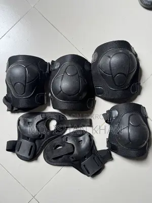 You will get everything shown, shoe size can be adjusted