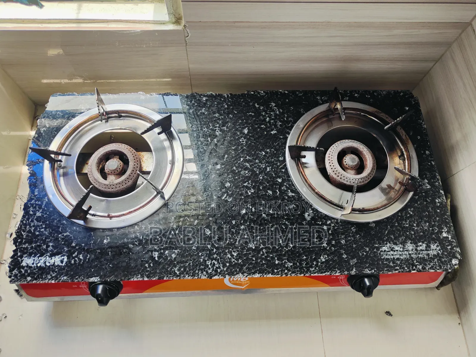 Gas Stove, Glass Cracked, Price Negotiable, Uttara Sector 6