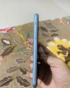 অ্যাপল আইফোন এক্সআর ৬৪ জিবি নীল
