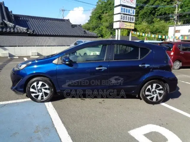 Toyota Aqua 2021 Blue