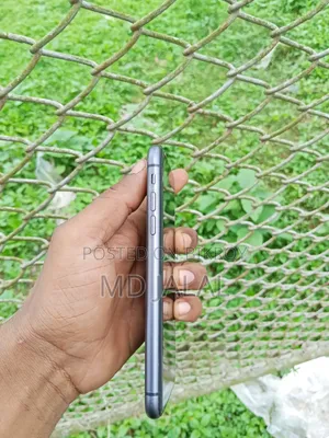 Apple iPhone 11 64 GB Black