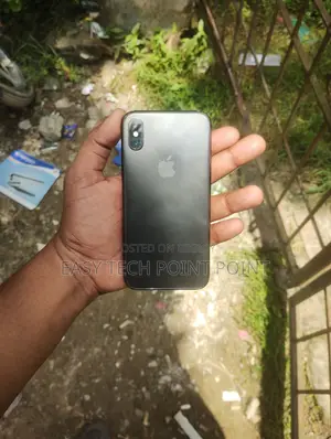 অ্যাপল আইফোন এক্স ৬৪ জিবি ব্ল্যাক