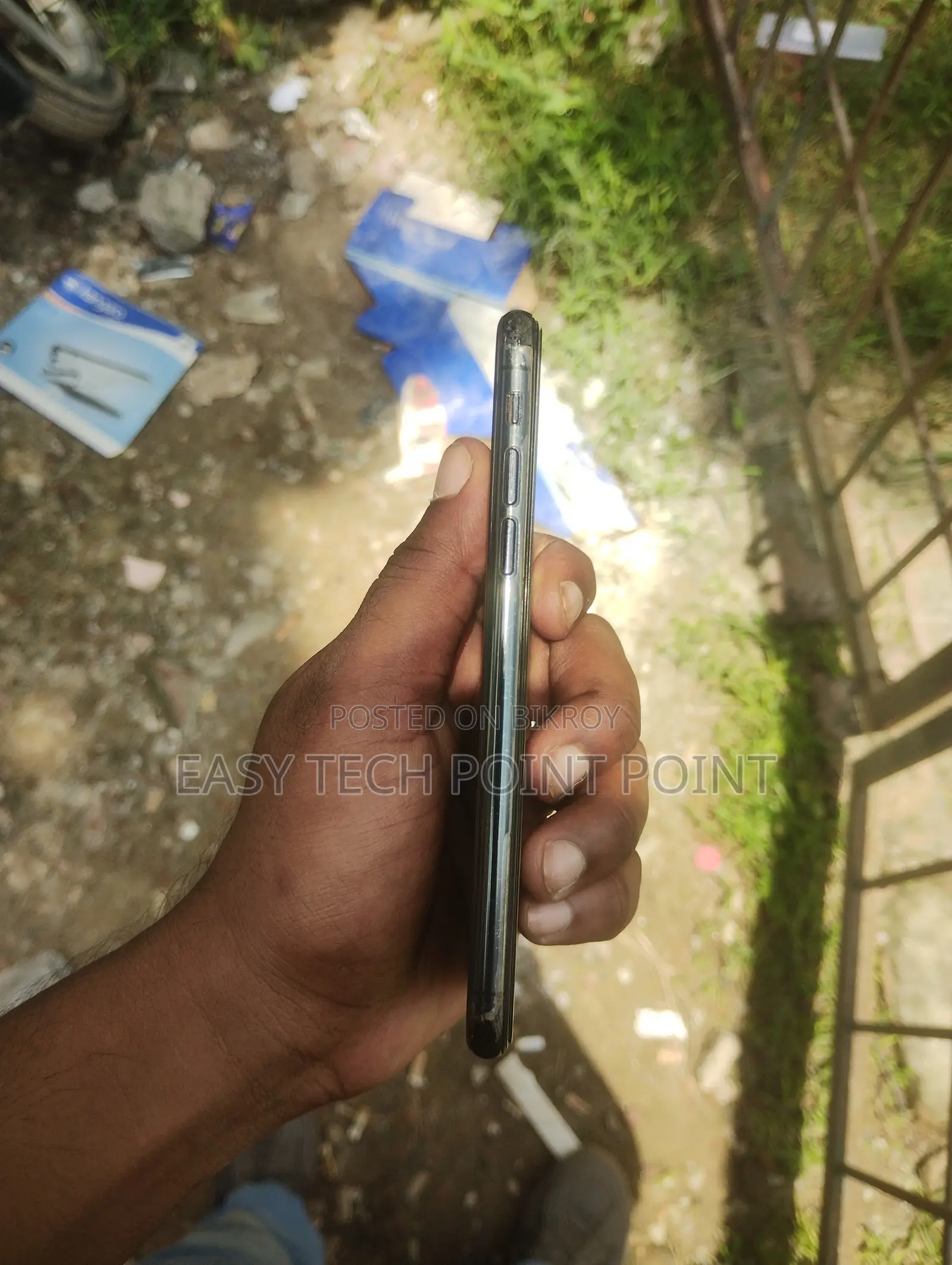 অ্যাপল আইফোন এক্স ৬৪ জিবি ব্ল্যাক