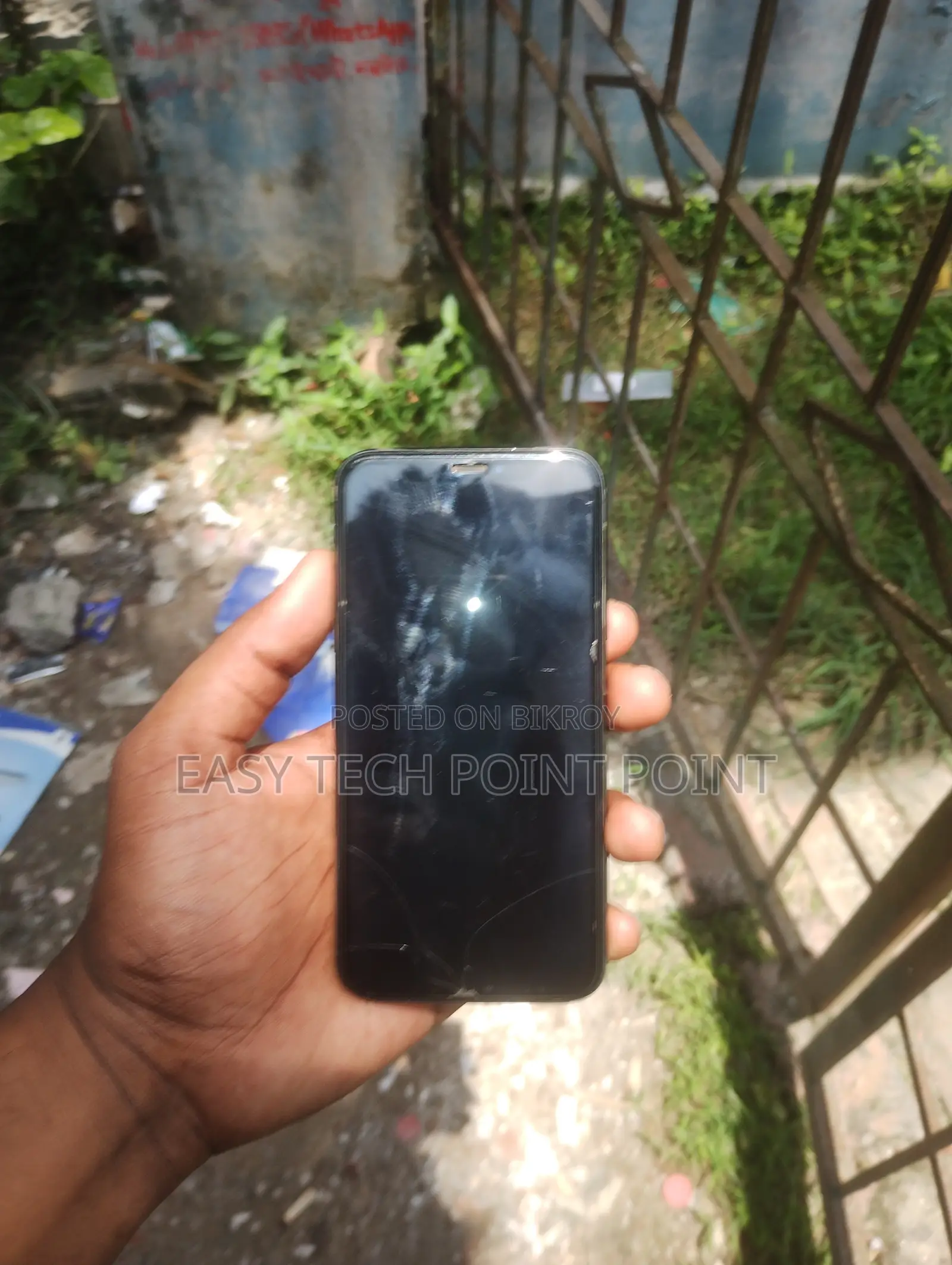 অ্যাপল আইফোন এক্স ৬৪ জিবি ব্ল্যাক