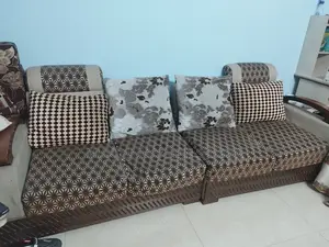 ব্যবহৃত সোফা সেট