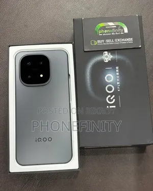 আইকিউওও ১৫ ২৫৬ জিবি গ্রে
