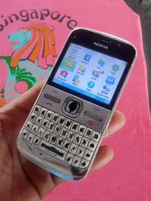 Nokia E5 White