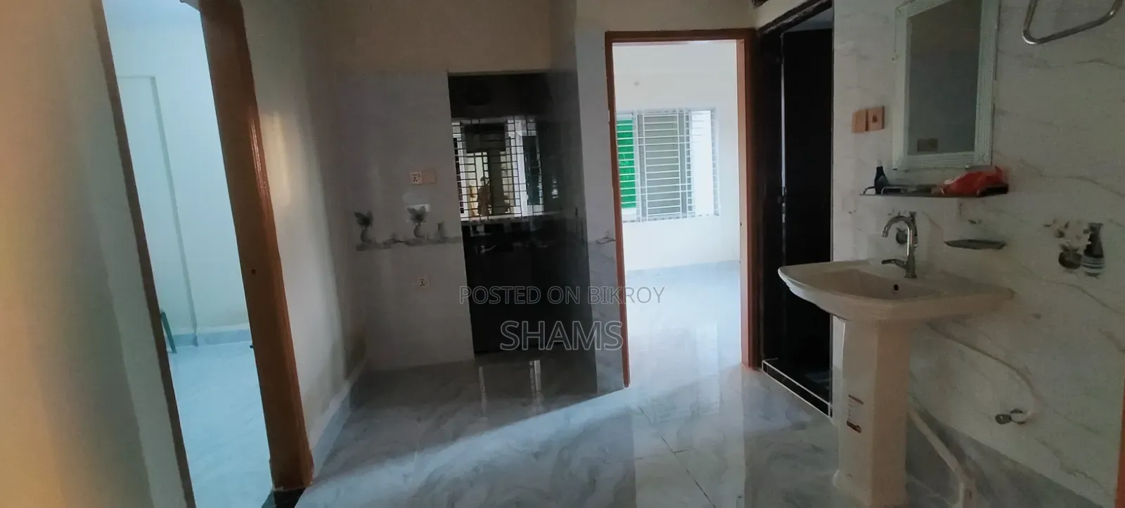 Furnished 3-bedroom Apartment in Badsha Mia Road, Jatrabari for sale