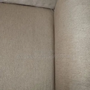 A used sofa set will be sold.