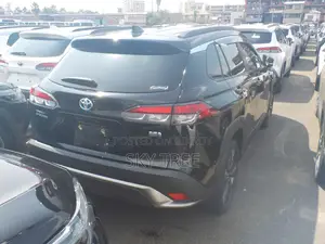 টয়োটা করোল্লা ক্রস ২০২১ ব্ল্যাক