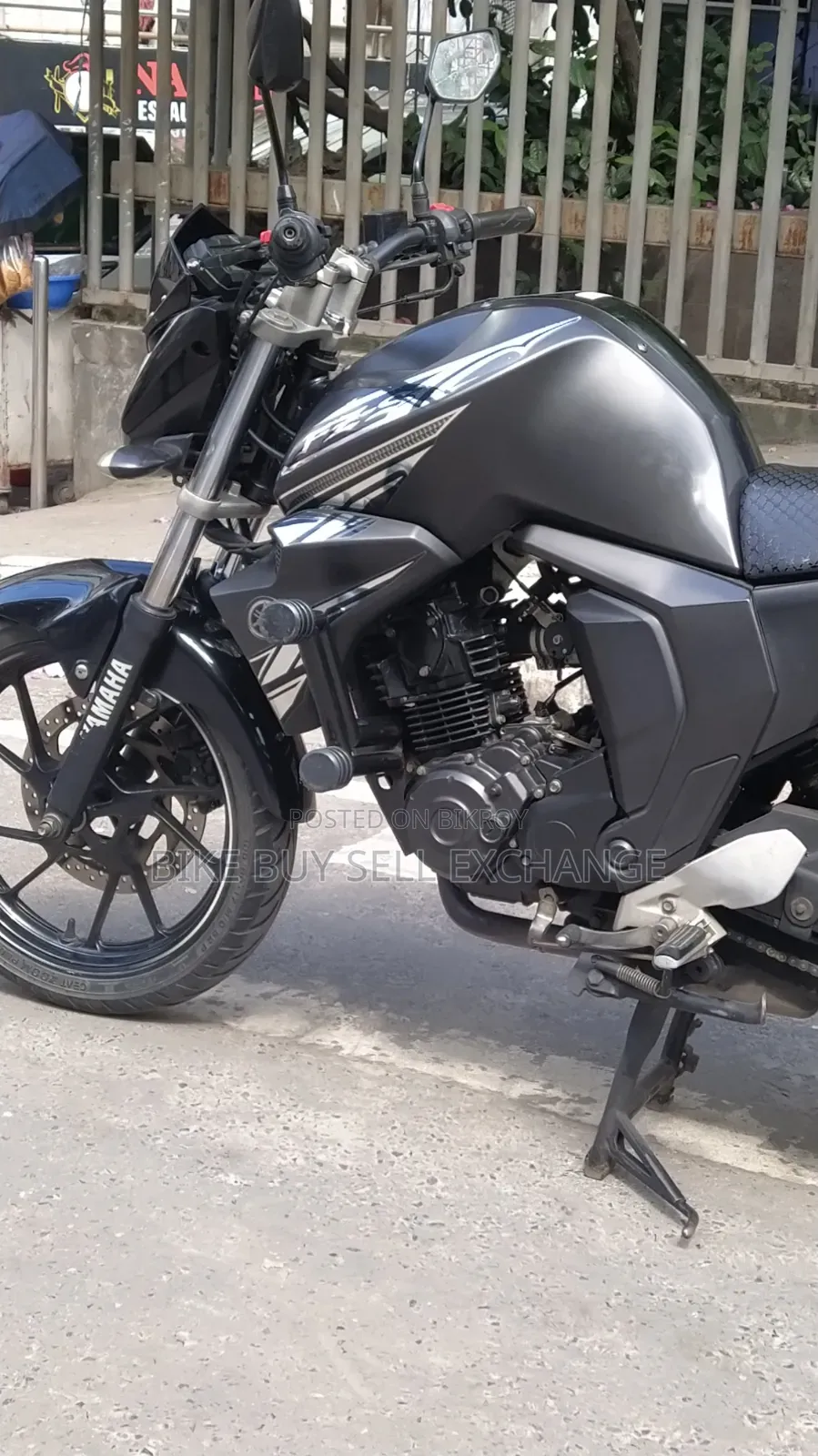 ইয়ামাহা এফজেডএস ভি২ ২০২৩ ব্ল্যাক