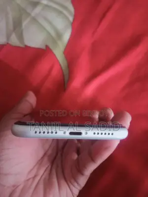 অ্যাপল আইফোন ১১ ১২৮ জিবি সাদা