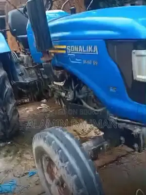 Sonalika DI 60 RX (4WD) Tractor Rotary With Tools for Sale