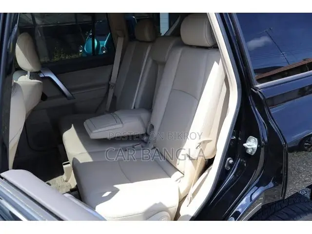 Toyota Land Cruiser Prado 2023 Black