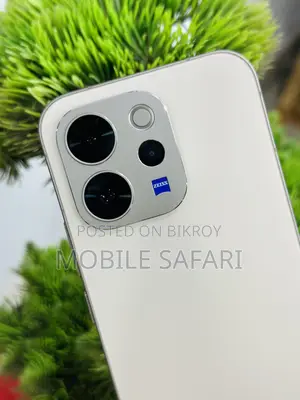 Vivo V70 256 GB Gold