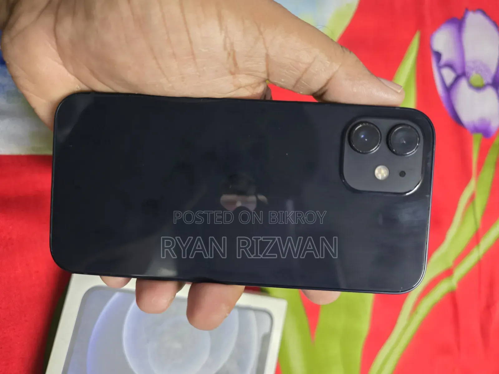 Apple iPhone 12 64 GB Black