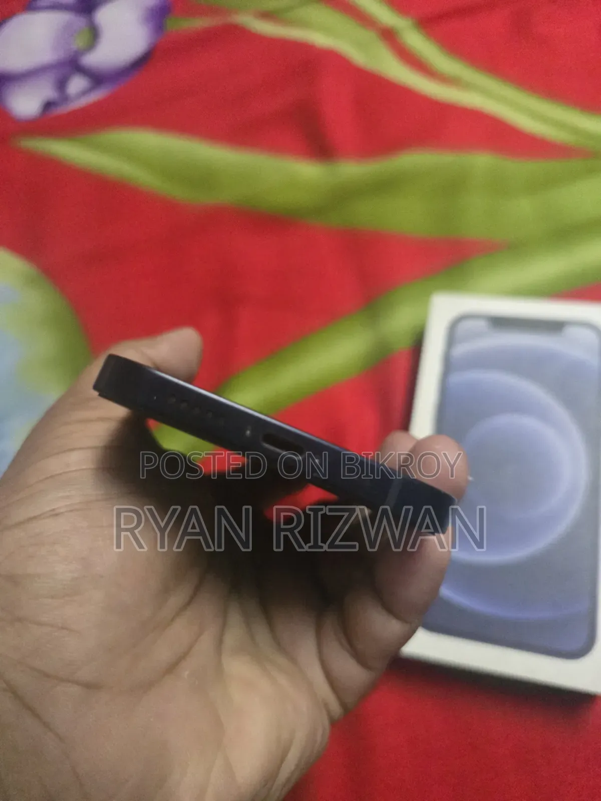Apple iPhone 12 64 GB Black