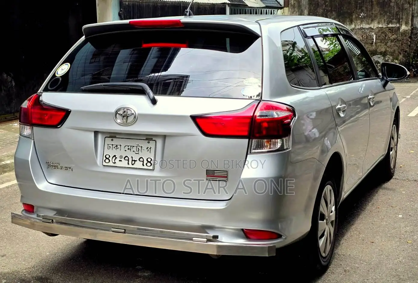Toyota Corolla Fielder 1.5 Petrol All-Wheel Drive 2016 Silver